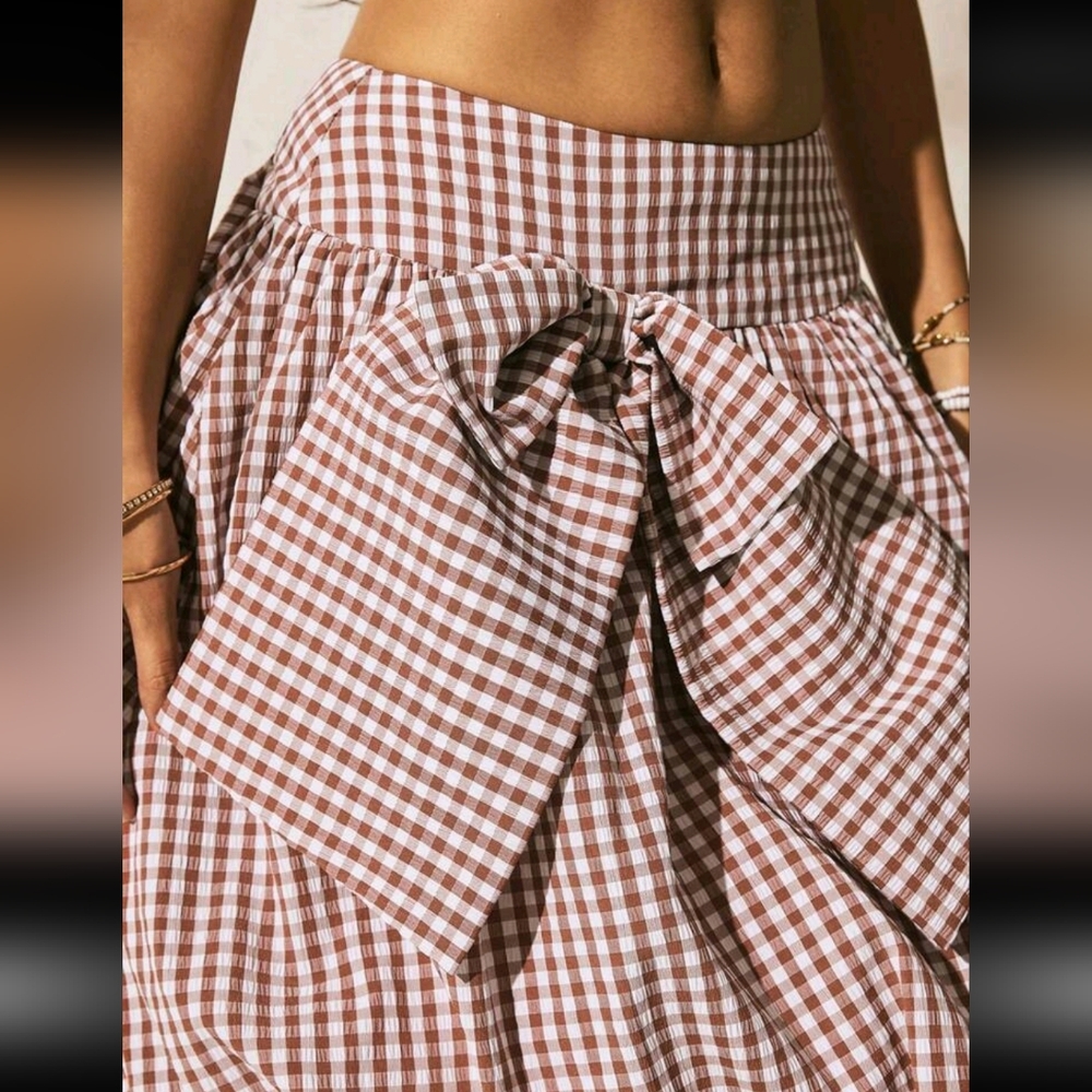 Asymmetrical Gingham Skirt in Red and White - Picture 4 of 5